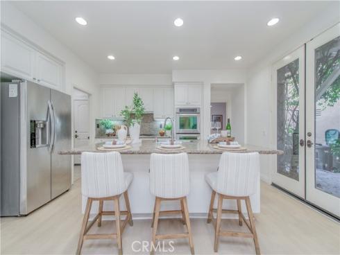 83 Twin Gables , Irvine, CA