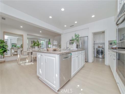 83 Twin Gables , Irvine, CA