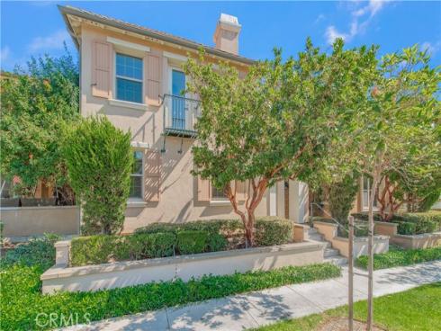 83 Twin Gables , Irvine, CA