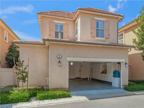 83 Twin Gables , Irvine, CA