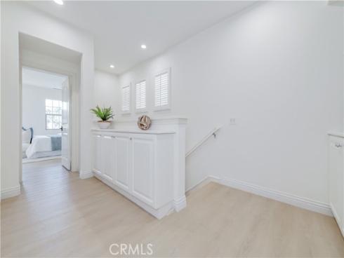 83 Twin Gables , Irvine, CA