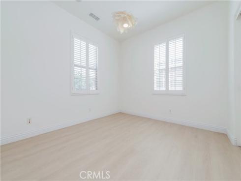 83 Twin Gables , Irvine, CA