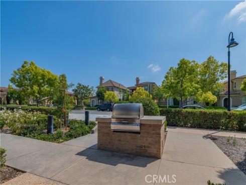 83 Twin Gables , Irvine, CA