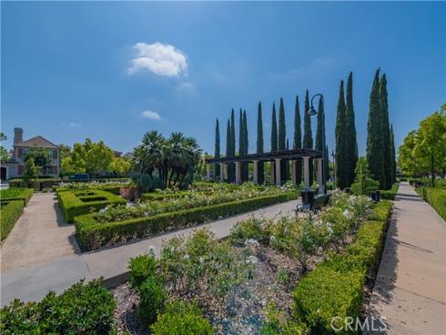 83 Twin Gables , Irvine, CA