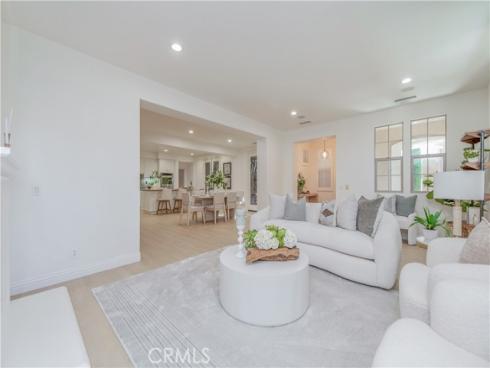 83 Twin Gables , Irvine, CA