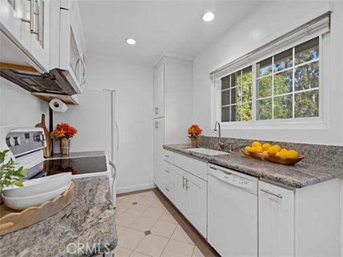 254 Streamwood , Irvine, CA