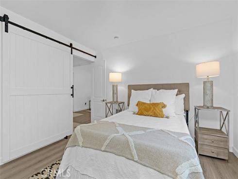 254 Streamwood , Irvine, CA