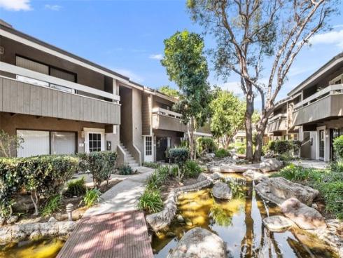 254 Streamwood , Irvine, CA