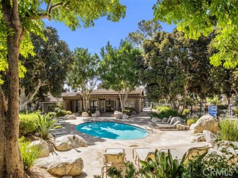 254 Streamwood , Irvine, CA
