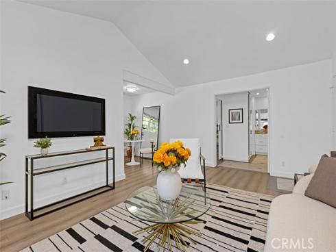 254 Streamwood , Irvine, CA