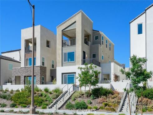 426 Treble , Irvine, CA