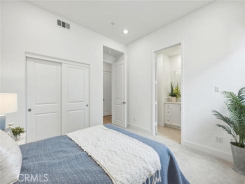 426 Treble , Irvine, CA