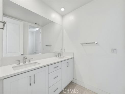 426 Treble , Irvine, CA