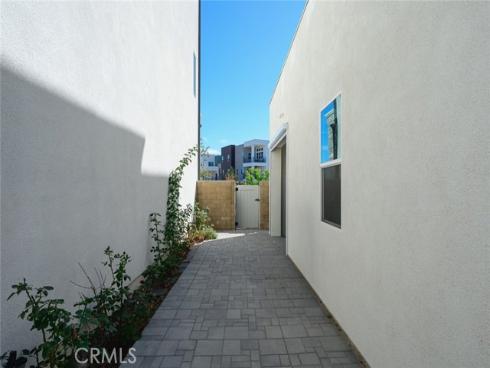 426 Treble , Irvine, CA