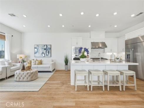 426 Treble , Irvine, CA