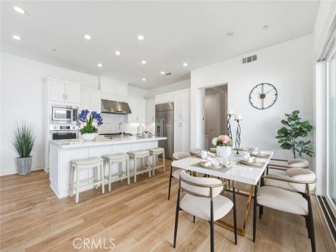 426 Treble , Irvine, CA
