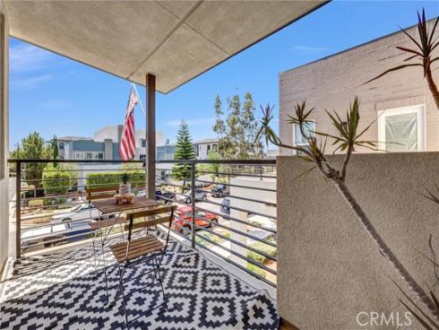 327  Novel  , Irvine, CA
