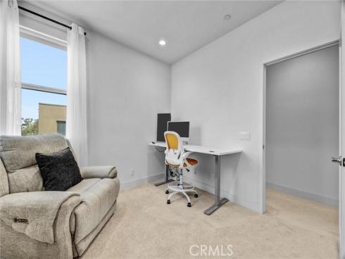 327  Novel  , Irvine, CA
