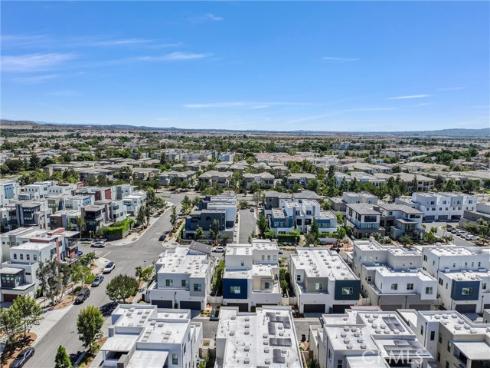 327  Novel  , Irvine, CA