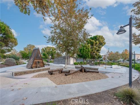 327  Novel  , Irvine, CA