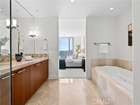 5104 Scholarship , Irvine, CA