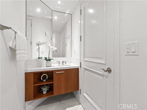 5104 Scholarship , Irvine, CA