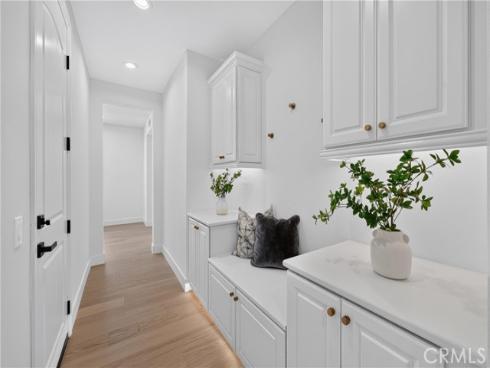 163  Fieldwood  , Irvine, CA
