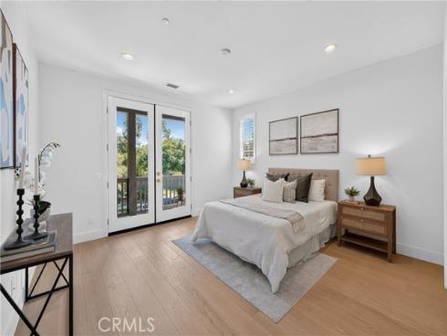 163  Fieldwood  , Irvine, CA