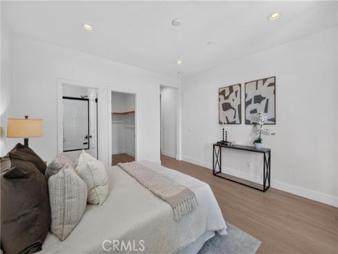 163  Fieldwood  , Irvine, CA