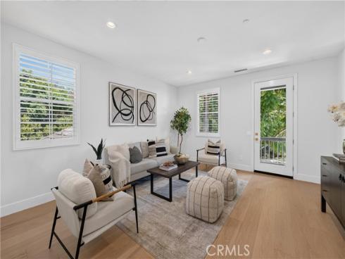 163  Fieldwood  , Irvine, CA