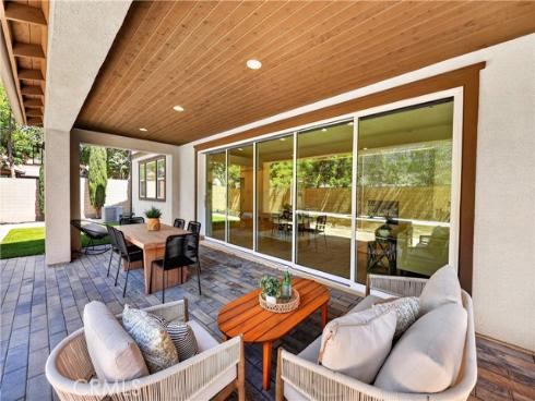 163  Fieldwood  , Irvine, CA