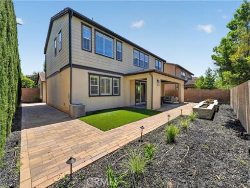 163  Fieldwood  , Irvine, CA