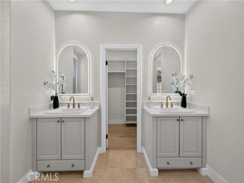163  Fieldwood  , Irvine, CA