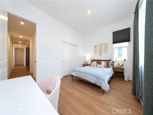 107 Sawbuck , Irvine, CA