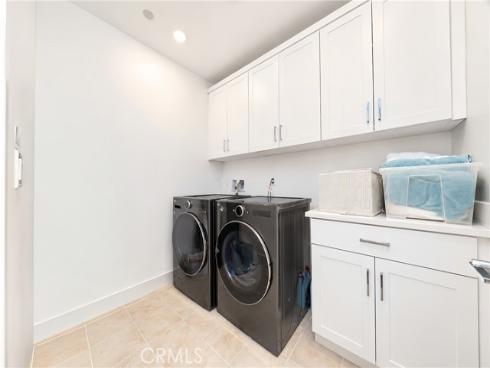 107 Sawbuck , Irvine, CA
