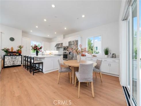 107 Sawbuck , Irvine, CA