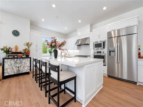 107 Sawbuck , Irvine, CA