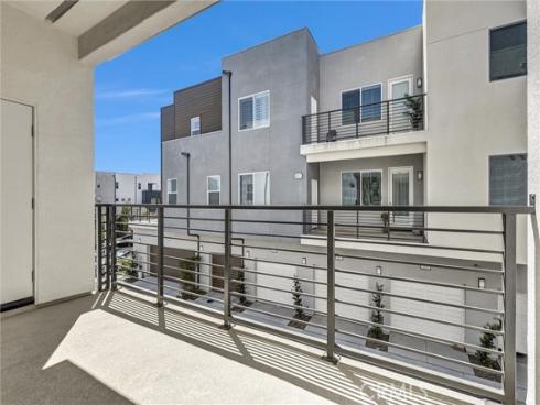 143 Baluster , Irvine, CA
