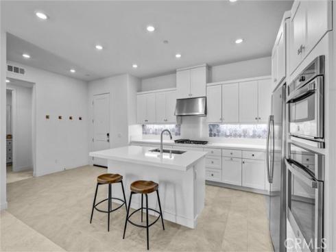 143 Baluster , Irvine, CA