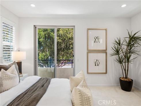 130 Modjeska , Irvine, CA
