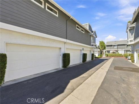 187 Huntington , Irvine, CA
