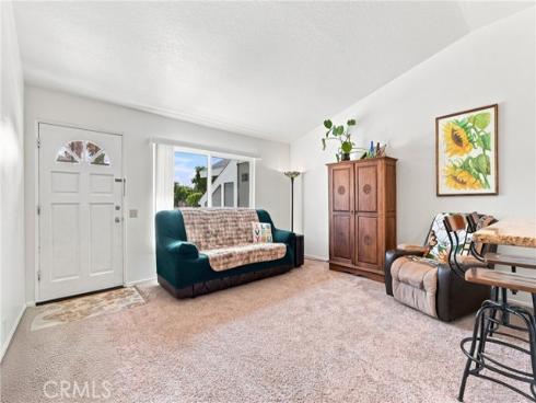 187 Huntington , Irvine, CA