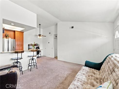 187 Huntington , Irvine, CA