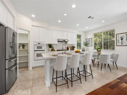152 Treehouse , Irvine, CA