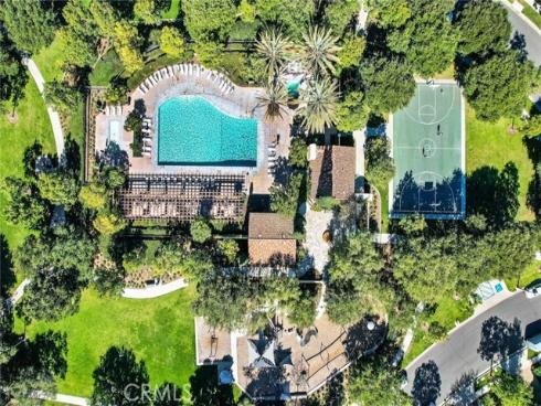 152 Treehouse , Irvine, CA
