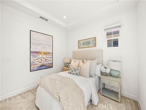 68 tollson , Irvine, CA