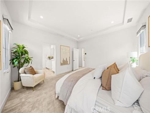 68 tollson , Irvine, CA