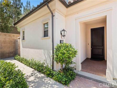 68 tollson , Irvine, CA