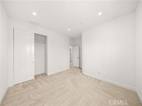 68 tollson , Irvine, CA