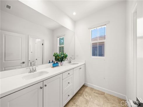 68 tollson , Irvine, CA